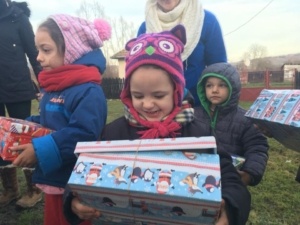 Christmas shoebox delivery Romania 2018